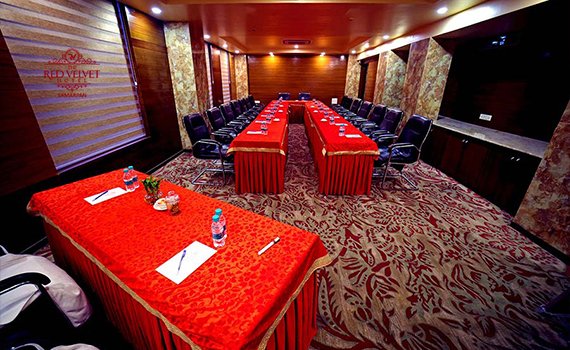 Top Hotel in Patna with Restaurant & Banquet Hall: Red Velvet